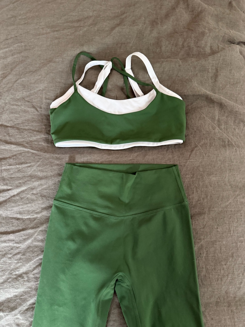 FORM Leggings and Bra Set